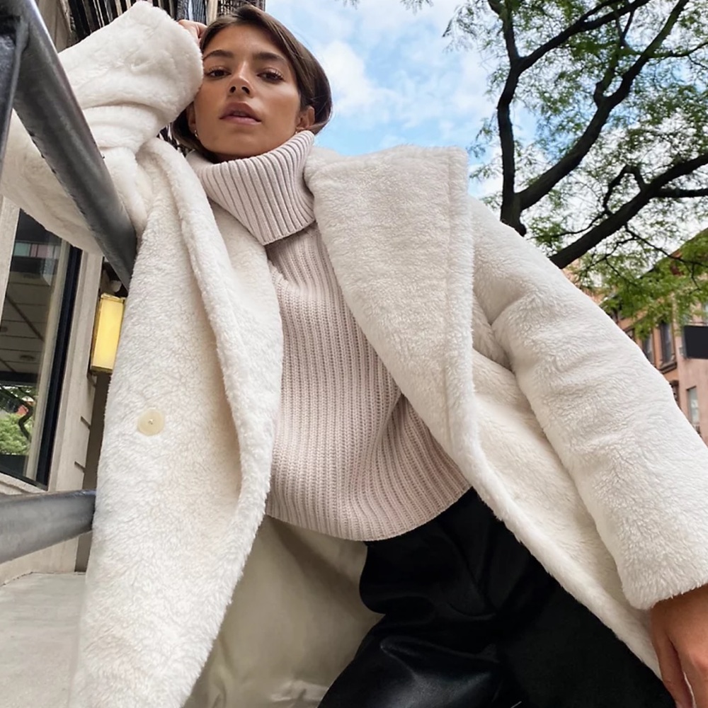 Babaton The Teddy Coat Short